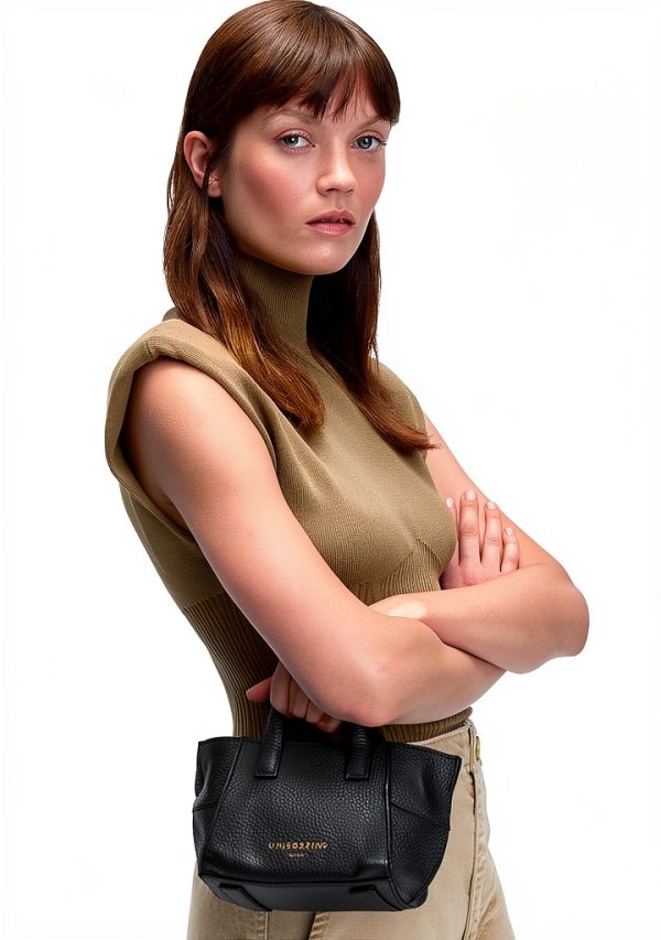 Liebeskind Berlin Womens Leather Bag Magnetic Closure Black-4